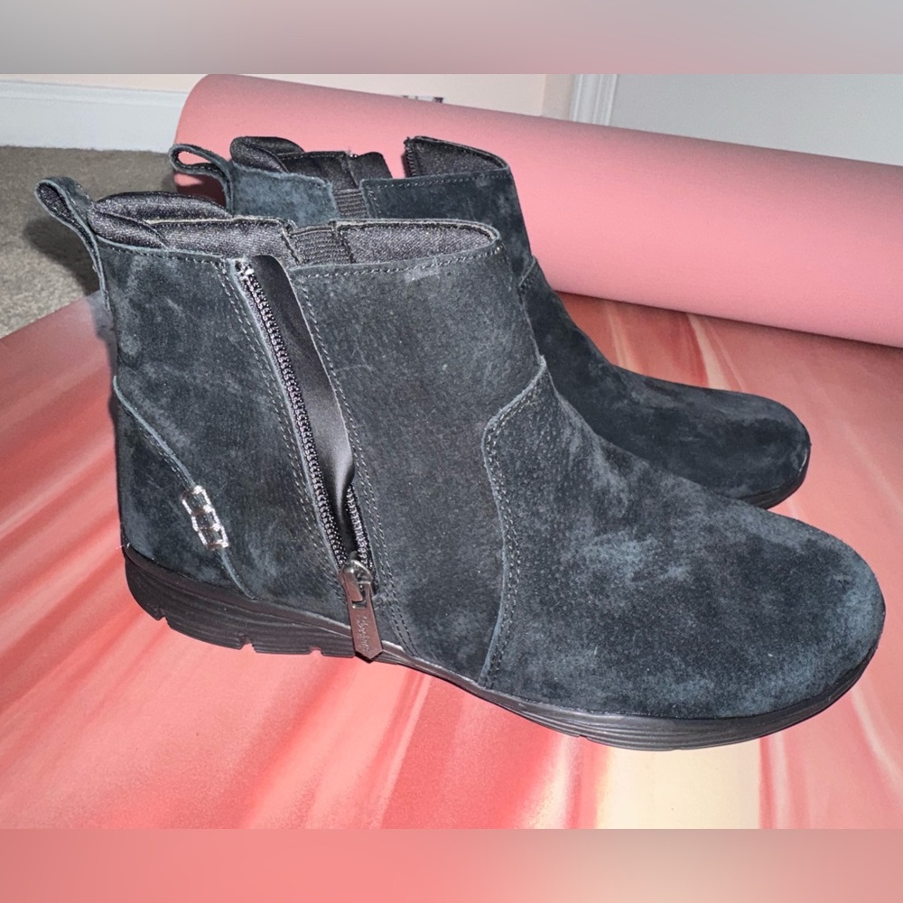 Skechers Black Suede Ankle Booties